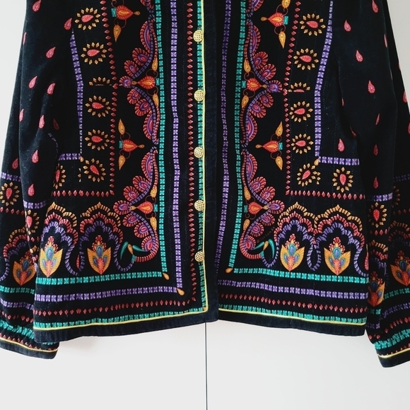 Vintage Saxton Hall Velvet Ethnic Print Jacket - Picture 4 of 10